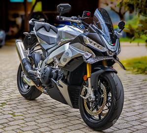 Aprilia Tuono V4 1100