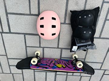 SKATEBOARD COMPLETO & SET PROTEZIONI e casco