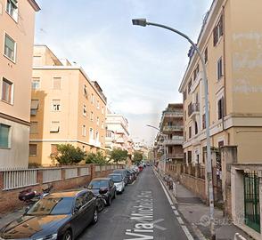 Appio latino accogliente bilocale ammobiliato