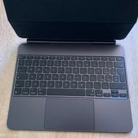 Apple Magic Keyboard iPad Pro 13