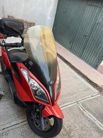 Kymco downtown 300 a 600 euro