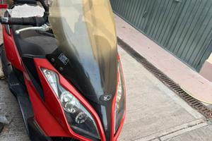 Kymco downtown 300 a 600 euro