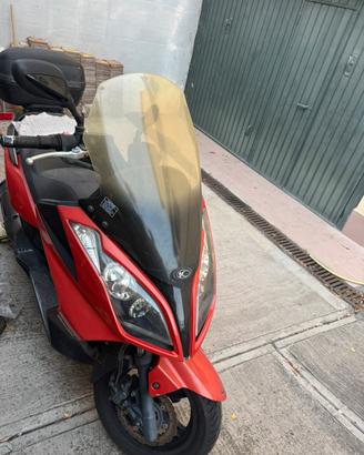 Kymco downtown 300 a 600 euro