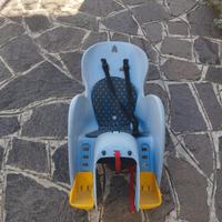 Seggiolino bici posteriore da portapacchi
