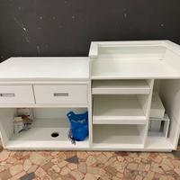 Arredo Negozio di Abbigliamento