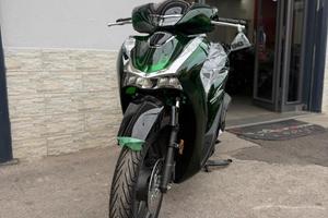 Honda SH 150 vetro