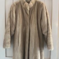 Cappotto vintage in vera pelliccia di visone