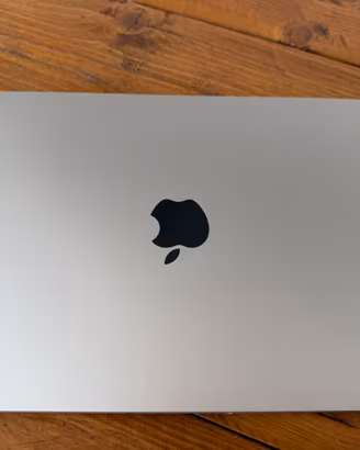 MacBook Air M4 13” – 24/512 – Starlight