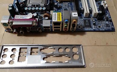 Scheda Madre 775 con Cpu Gigabyte GA-8I915PM