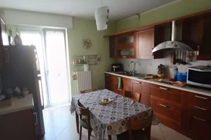 Appartamento 5 vani 124 mq più box auto a Modugno