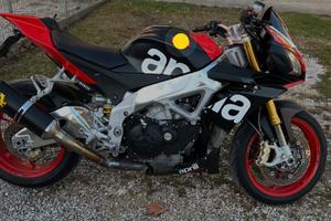 Aprilia tuono v4 aprc