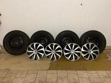 4 cerchi in ferro da 16 + gomme invernali