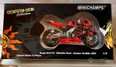 Minichamps Vale Rossi Honda RC211V test 2001