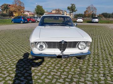 Giulia Sprint GT