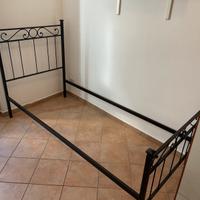 Letto in ferro battuto ad una piazza