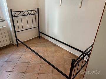 Letto in ferro battuto ad una piazza