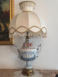 Lampada porcellana fiori eseguita a mano, grande