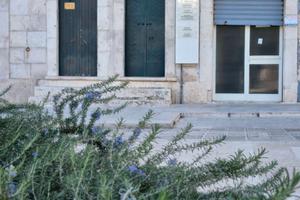 Ampio trilocale uso studio in pieno centro