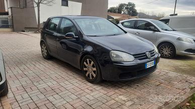 Volkswagen Golf 5 1.9 TDi Sportline neopatentati