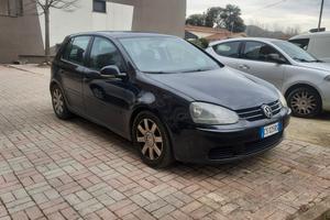Volkswagen Golf 5 1.9 TDi Sportline neopatentati