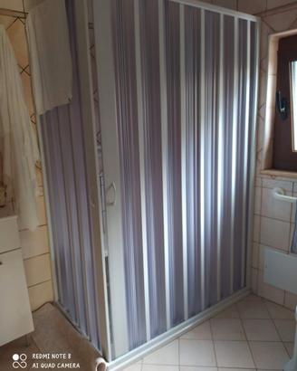 box doccia soffietto completamente apribile
