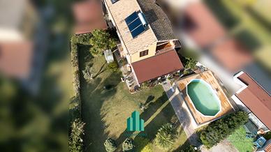 Campofelice: villa con piscina e ampio terreno