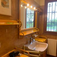 Arredamento bagno con accessori