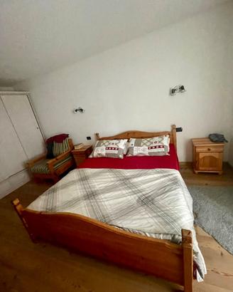 Letto matrimoniale completo + armadio
