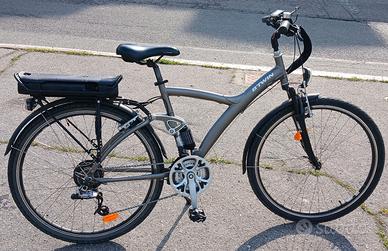 Bicicletta elettrica btwim 700