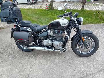 Moto Triumph Speed master bonville