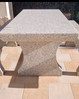 tavolo e panche in granito
