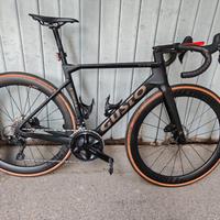 Gusto Cobra Evo taglia M