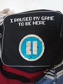 borsa tracolla cambia colore