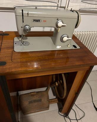 Macchina da cucire Pfaff vintage