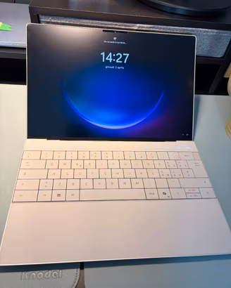 Dell XPS 13 9340 – Core Ultra 7 155H / 32GB / 1TB