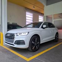 audi q5 2.0 tdi sport quattro S line 