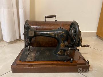 Macchina da cucire a manovella Singer del 1872