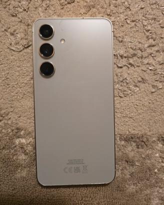 Telefono S24