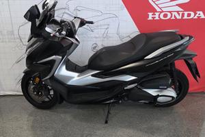 Honda Forza 350