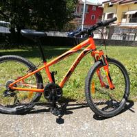 MTB Specialized Hotrock 24"