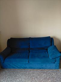 Divano 3 posti blu comodo e spazioso