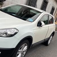 Nissan Quasqai Peugeot 3008