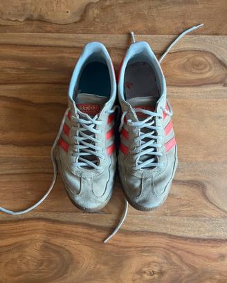 Adidas Spezial grigie e rosse