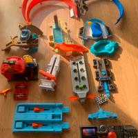 Lotto pezzi speciali piste Hot Wheels