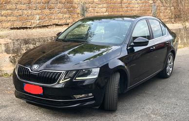 SKODA OCTAVIA 1.6 TDI DSG EXECUTIVE 2017
