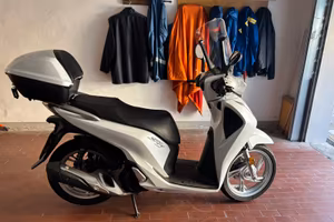 Honda SH