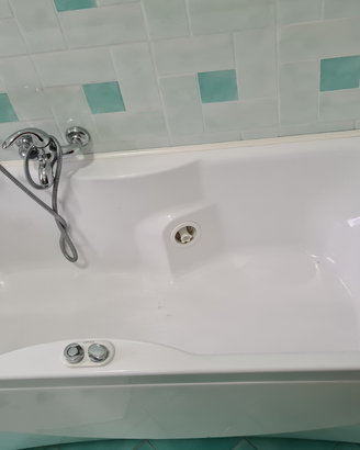 Vasca idromassaggio Jacuzzi