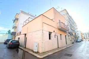 CASA INDIPENDENTE A BARLETTA