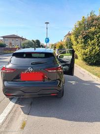 Nissan Qashquai 1300 benz/ibrida