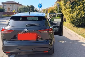 Nissan Qashquai 1300 benz/ibrida